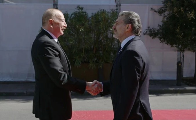 İlham Əliyev Kavelaşvilini təbrik etdi